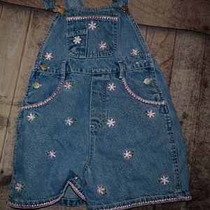 Young Hearts Size 5 Floral Jean Overall Shorts